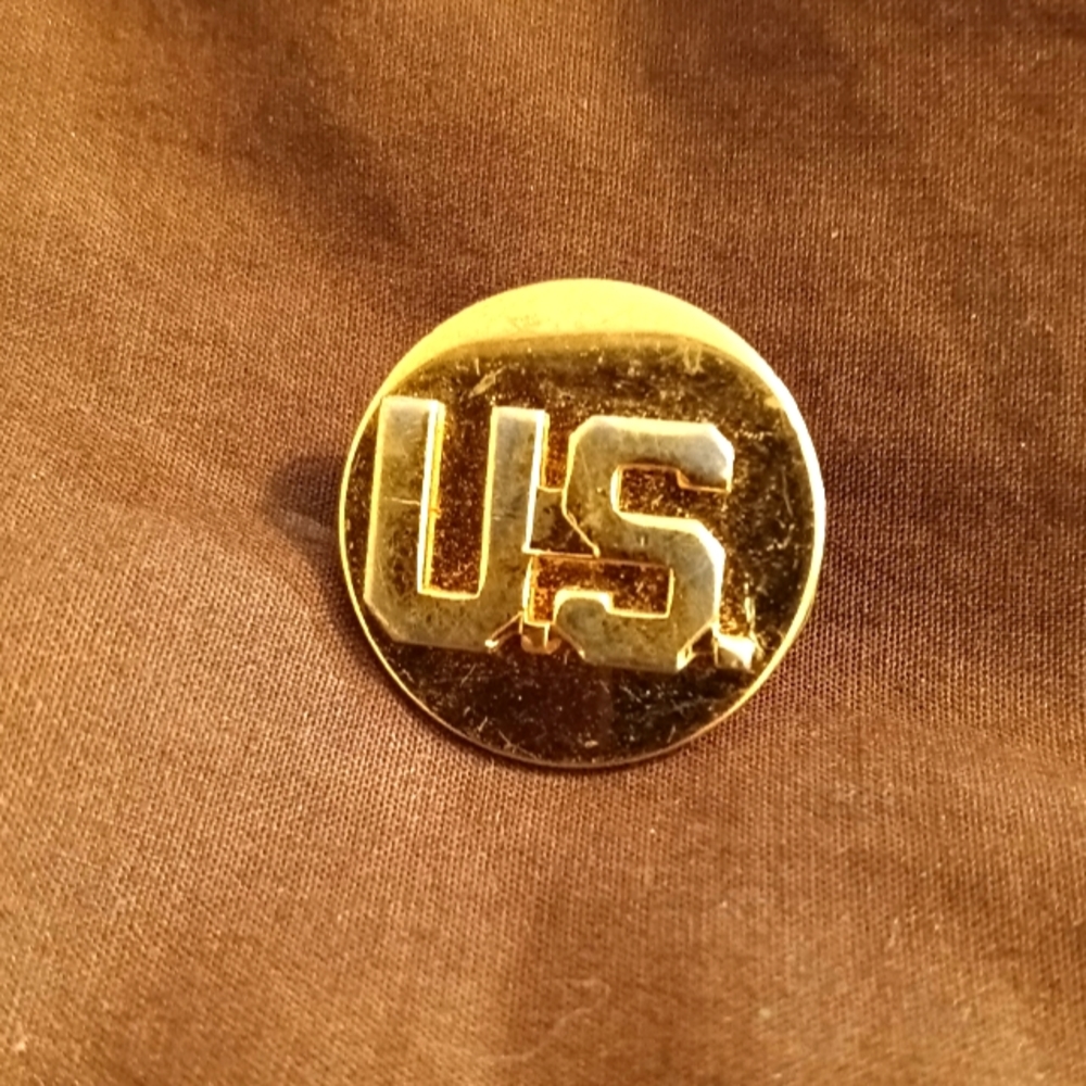 Vintage U.S. Military Uniform Pin